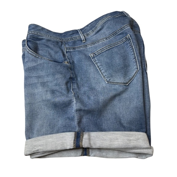 Lane Bryant Blue Jean Cuffed Leg Short Shorts - Picture 6 of 13
